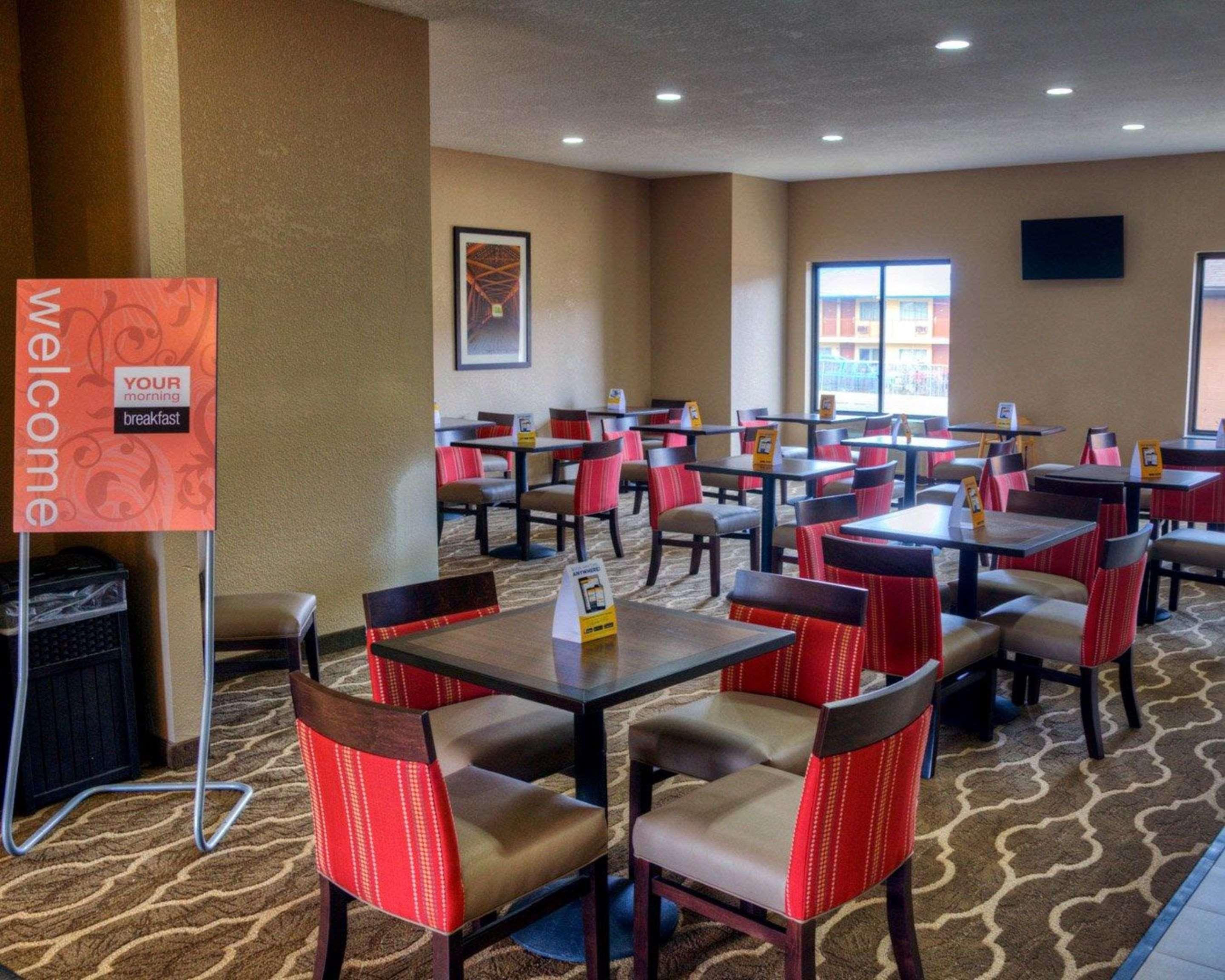 Comfort Suites Plymouth Near Us-30 מראה חיצוני תמונה