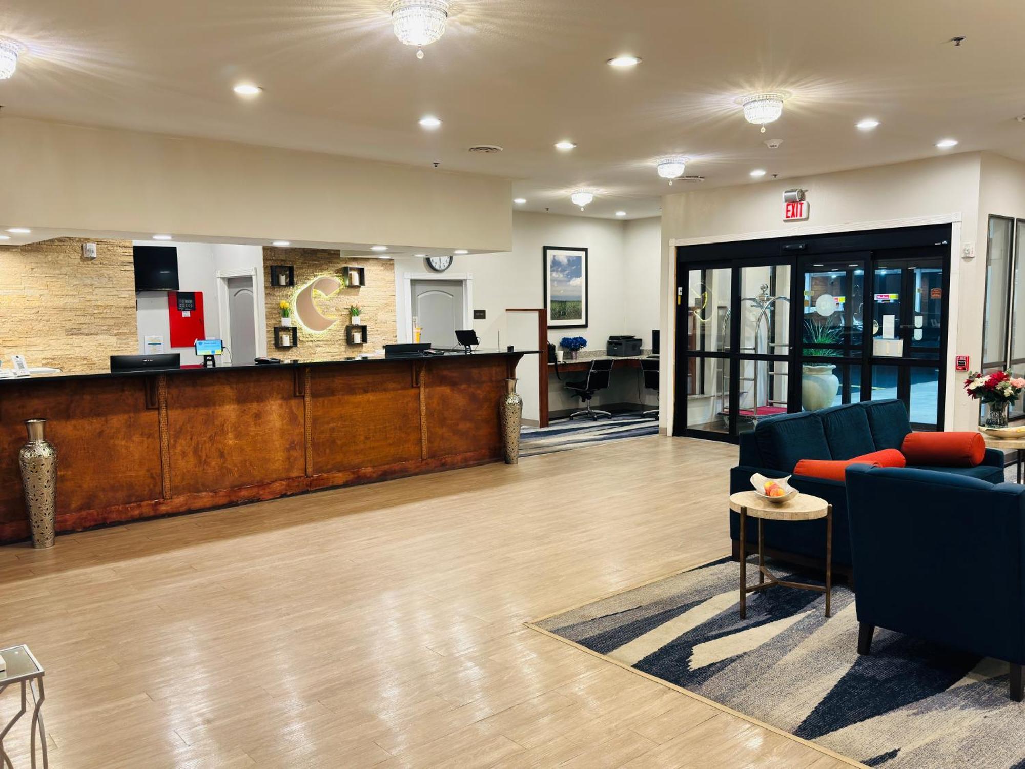 Comfort Suites Plymouth Near Us-30 מראה חיצוני תמונה